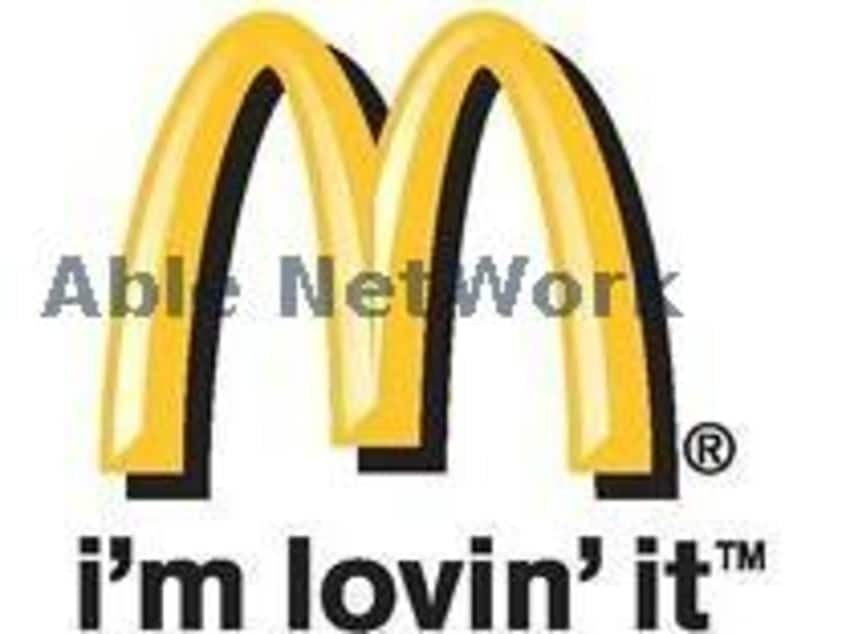 マクドナルド健軍店(その他飲食（ファミレスなど）)まで294m レスポワールＭＩＷＡ