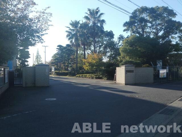 熊本市立出水南中学校(中学校/中等教育学校)まで1150m 熊本バス（熊本市）/江津県営アパート西 徒歩5分 1階 築9年