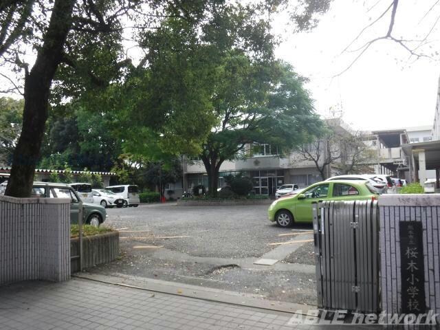 熊本市立桜木小学校(小学校)まで535m 産交バス（熊本市周辺）/桜木小学校入口 徒歩2分 2階 築11年