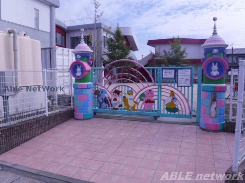 認定こども園えずほいくえん(幼稚園/保育園)まで812m G.H.Vincent（2014）