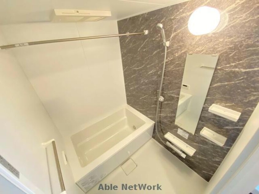  グランディール　ルリアン