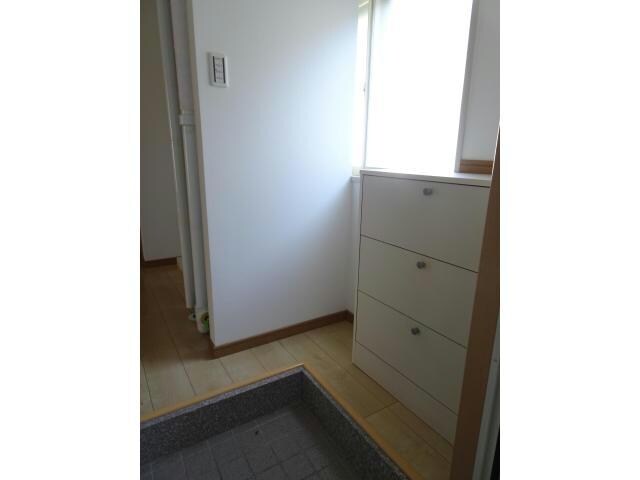 ｼｭｰｽﾞﾎﾞｯｸｽ 奥羽本線・山形線/米沢駅 徒歩9分 1階 築27年