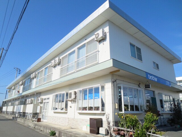  奥羽本線・山形線/米沢駅 車移動　11分4.4km 2階 築23年