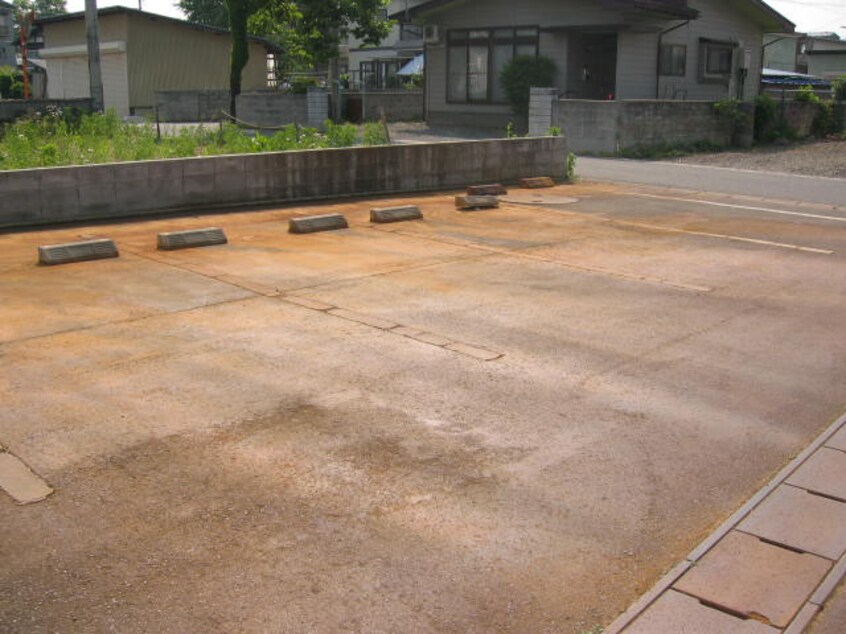 駐車場 米坂線（東北地方）/西米沢駅 徒歩9分 2階 築24年