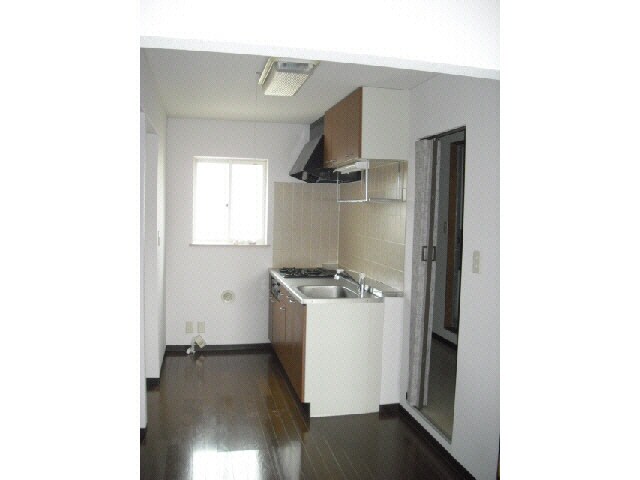  シャントゥール城南