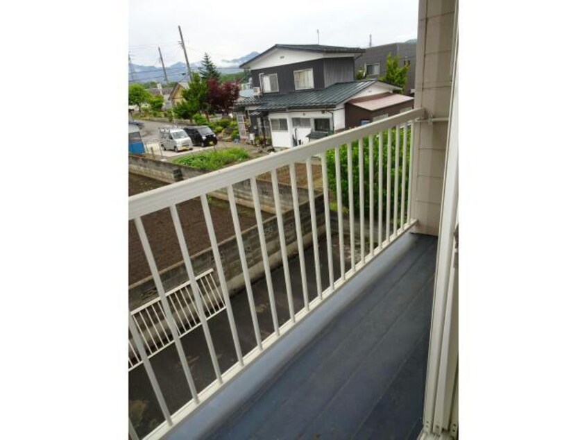  奥羽本線・山形線/米沢駅 車移動　4分2.6km 2階 築31年