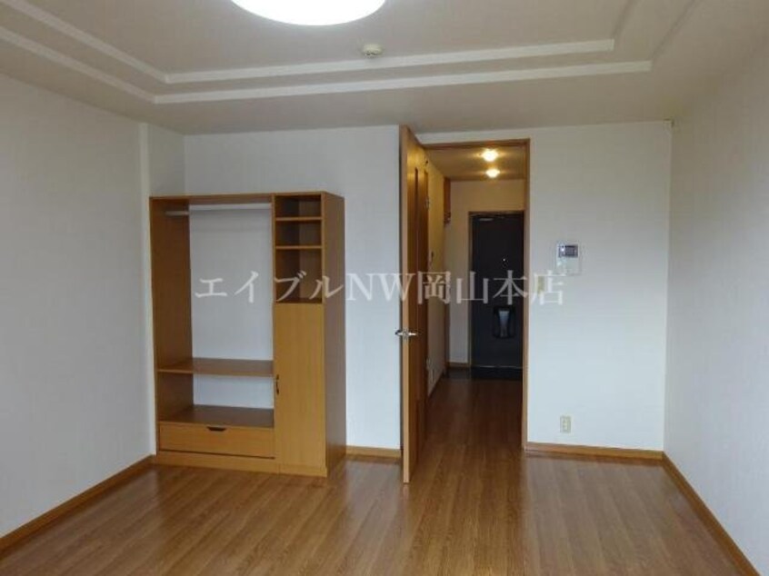 洋室 ウエストビレッジ３４１