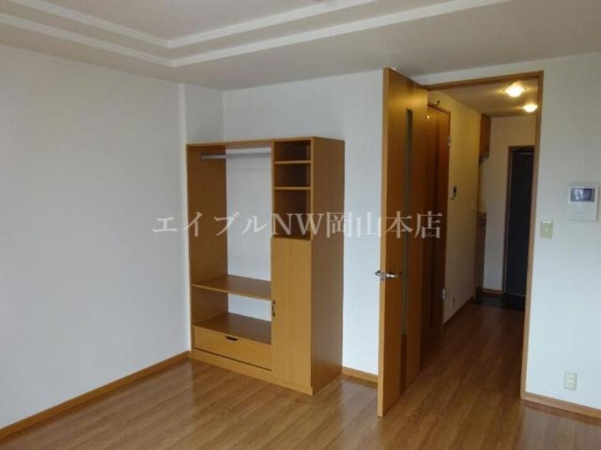 洋室 ウエストビレッジ３４１