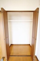 クローゼットタイプの収納 AXiS今