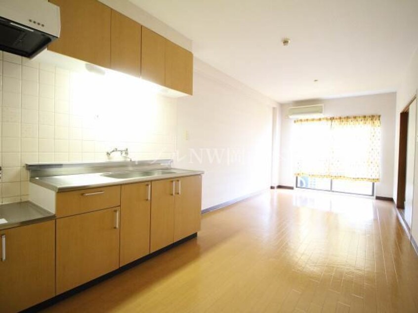 リビング サンシャイン今