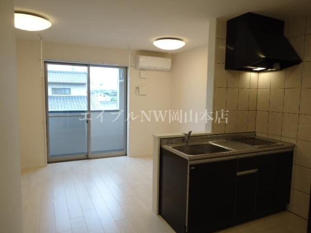 リビング（イメージ） パープルオリエンテ