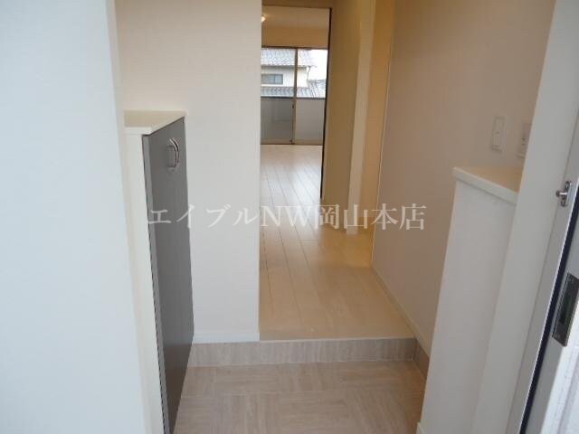 玄関（イメージ） パープルオリエンテ