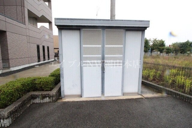  ＢＬＵＥ　ＴＥＲＲＡ