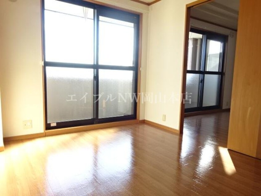  ＢＬＵＥ　ＴＥＲＲＡ