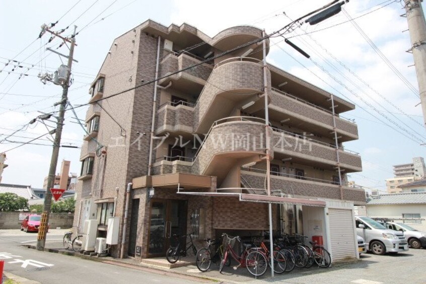  アークヒルズ西古松