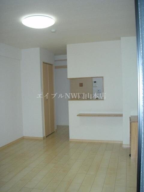  レジデンス西川