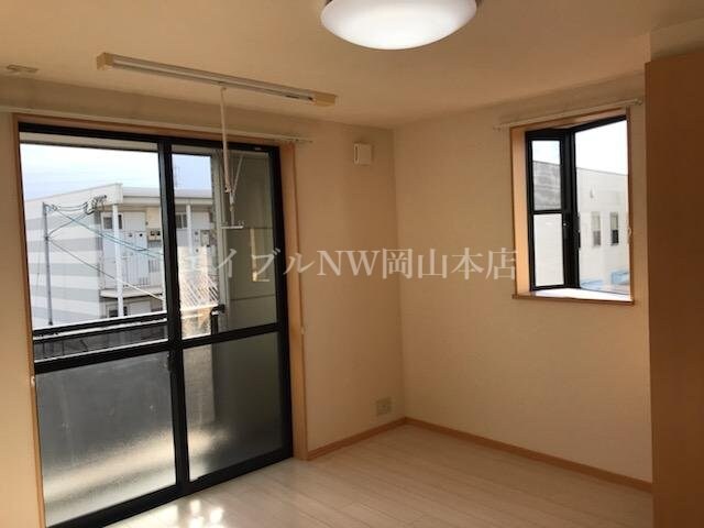 洋室（エアコン・照明有） シェルル