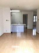  シャーメゾンエスパシオ　２番館　