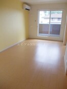  アンヴィーニュ