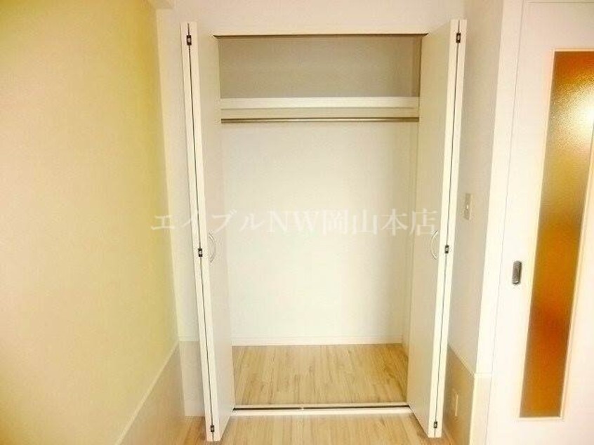 洋室収納 エスペランサ奥田