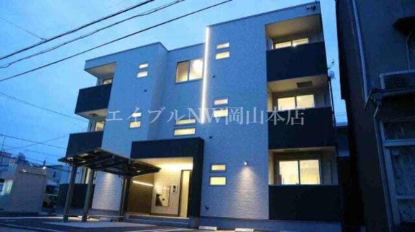 REGALEST 岡山駅西