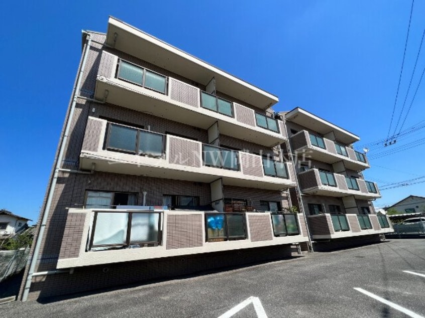  トレ・ビーチナ　B