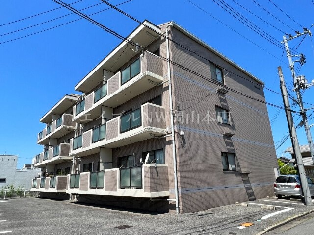  トレ・ビーチナ　B