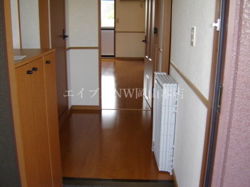 玄関から ピア・ファミール