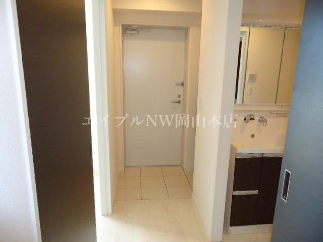 玄関 アルストロメリア