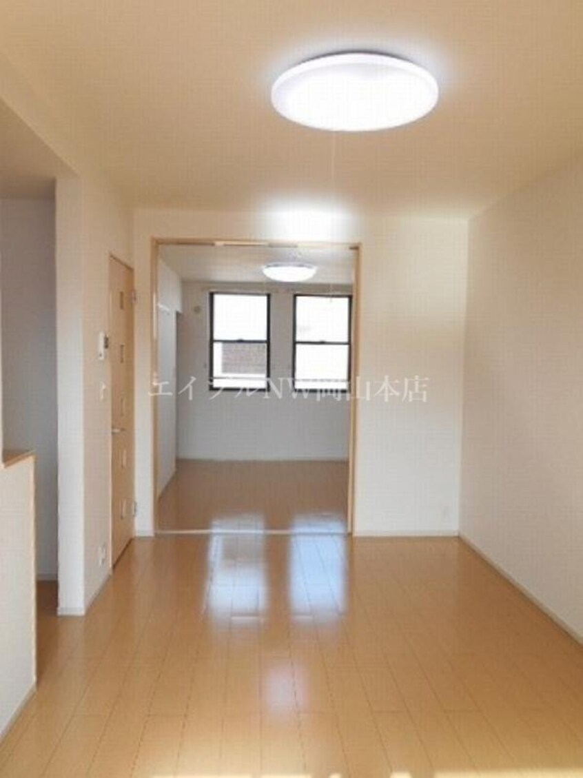  ラ・ベルコリーヌＢ