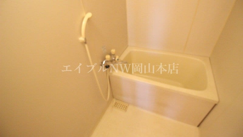  ニューハウジング