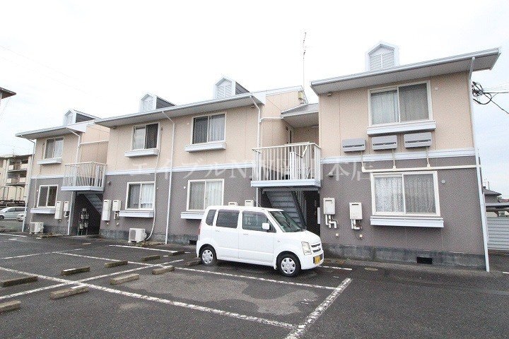  ニューハウジング