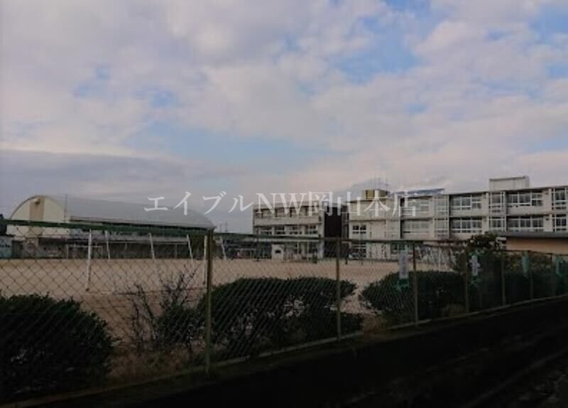 岡山市立福島小学校(小学校)まで528m カーサ若葉　Ａ