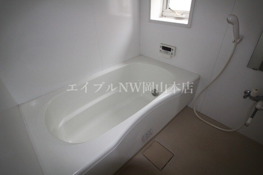  クレセオ西長瀬