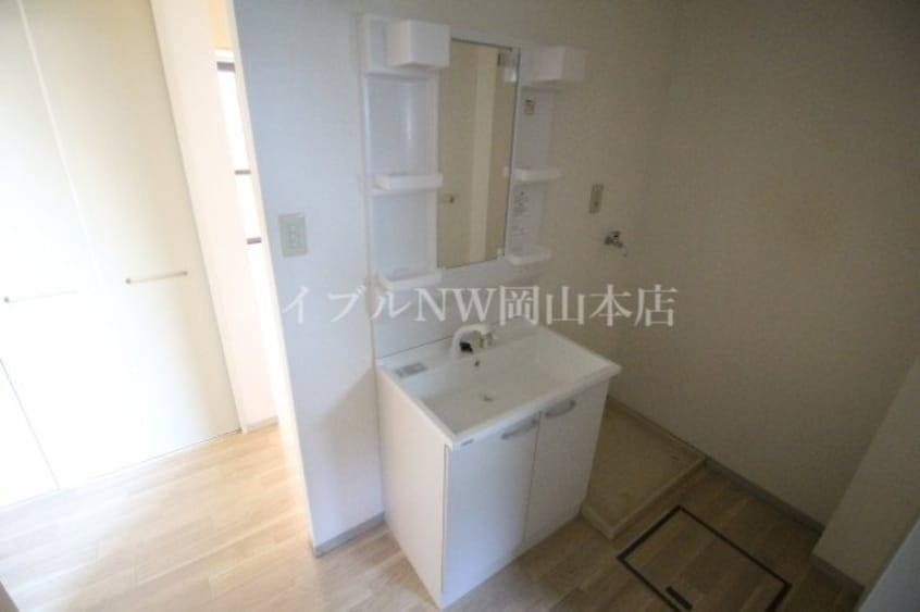  フレマリール洲崎B