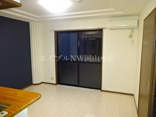  Ｆｉｒｓｔ．Ｖｉｌｌａ