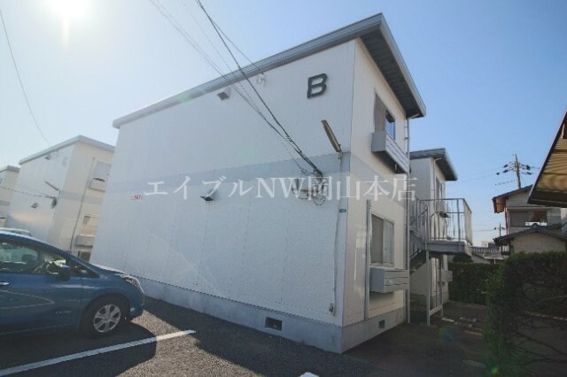  ガーデンハイツ南輝　B棟