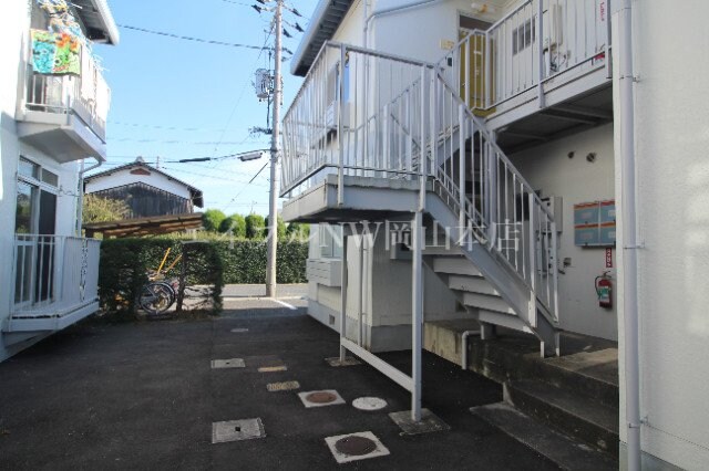  ガーデンハイツ南輝　B棟