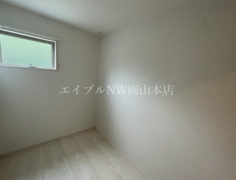  REGALEST 西崎本町