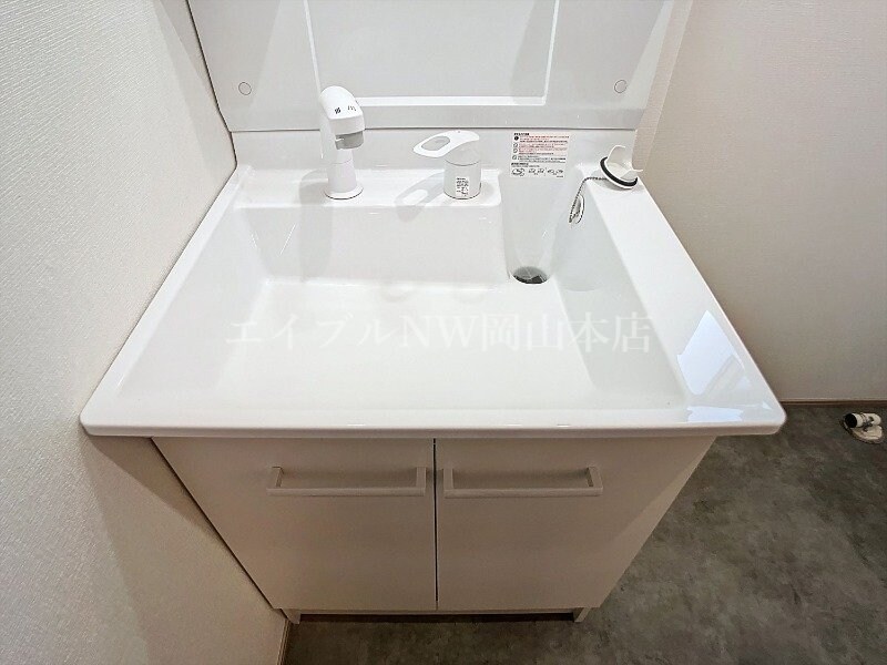  メゾンｙａｓｕｉ　B