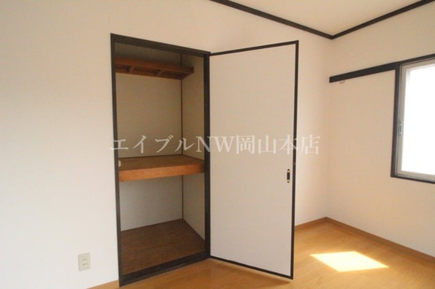  ローゼンハイム　A棟