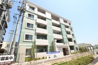 Shallow Garden　B棟