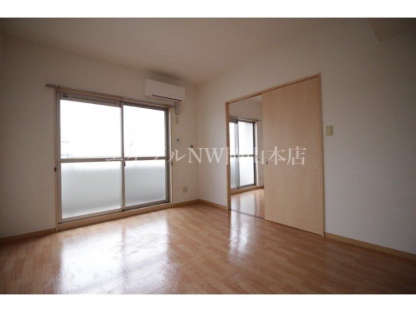  プレジール奥田