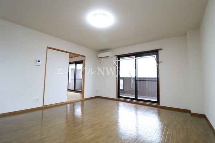  コートヴィレッジ若沼　A棟