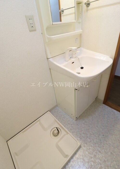  コートヴィレッジ若沼　A棟