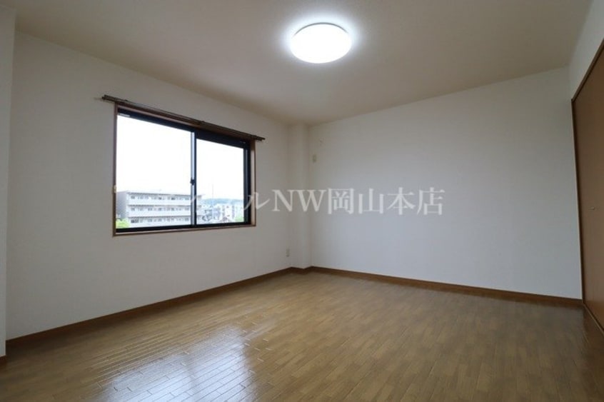  コートヴィレッジ若沼　A棟