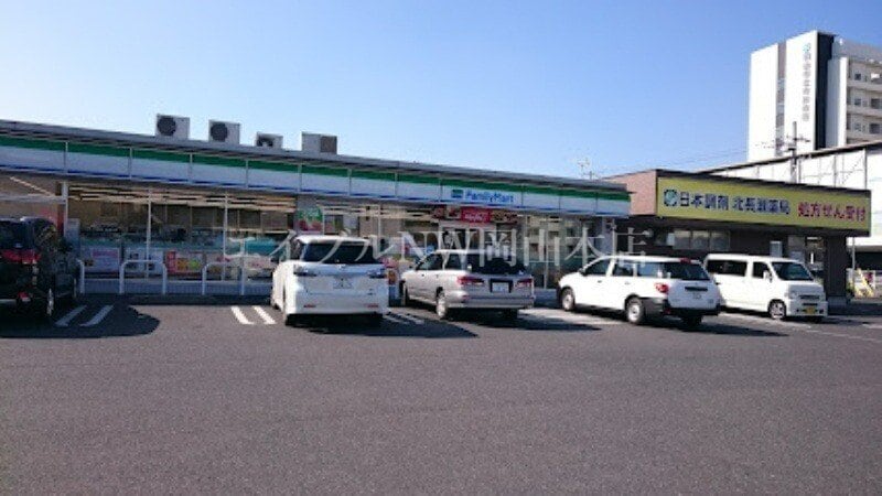 ファミリーマート岡山北長瀬店(コンビニ)まで378m コートヴィレッジ若沼　A棟