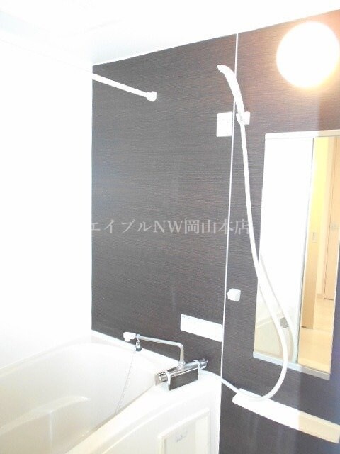  メゾン　ラフィネ