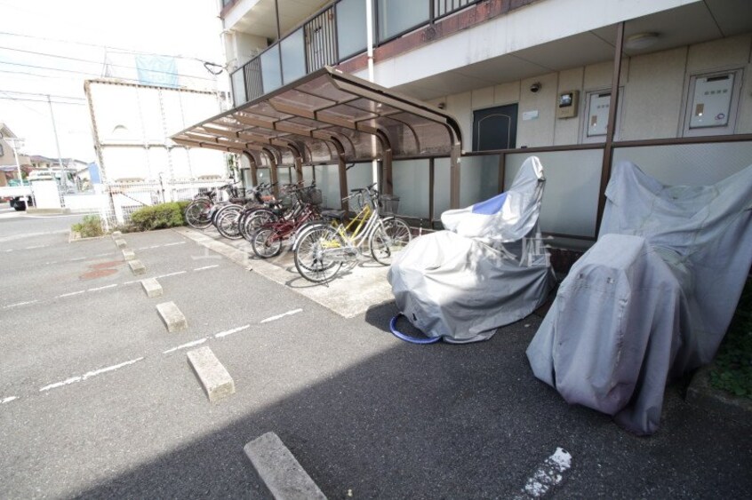 駐輪場 メゾンあすなろ