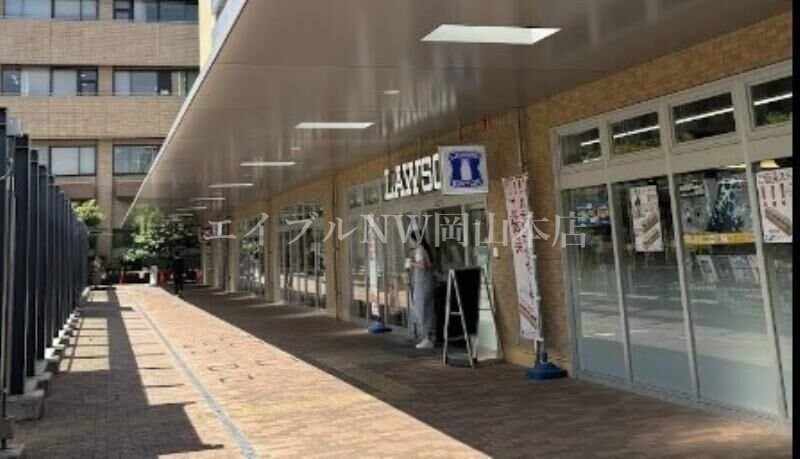 ローソン岡大病院店(コンビニ)まで387m スカイガーデン春日町